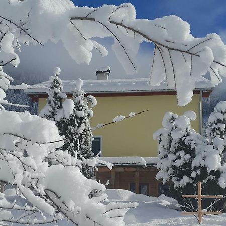 Fantastic Apartment With Terrace Untertauern Exterior foto